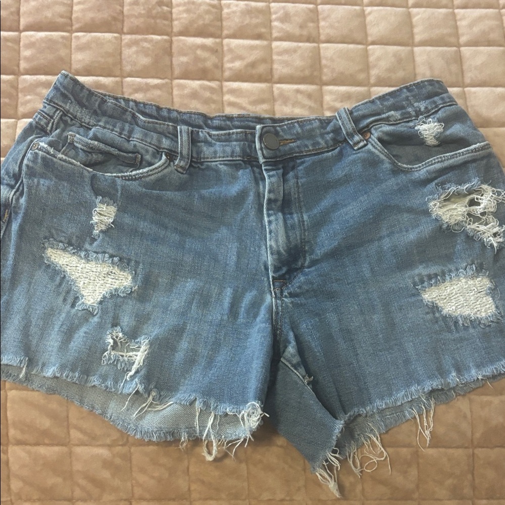 Blank NYC Medium Blue Distressed Denim Cutoff Shorts, size 30